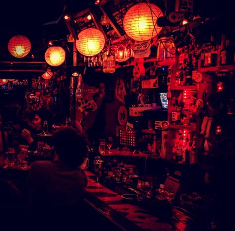 From quirky British-inspired pubs to traditional Japanese taverns, we explore the best bars Osaka has to offer. Japanese Dive Bar, Japanese Bar Aesthetic, Tiger Bar, Goth Japanese, Underground Bar, Sake Bar, Japanese Bar, Metal Goth, Secret Bar