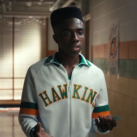 Lucas Sinclair, Lucas Stranger Things, Caleb Mclaughlin, Stranger Things Costume, Stranger Things Actors, Stranger Things Characters, Best Shows Ever, Short Film, Famous People