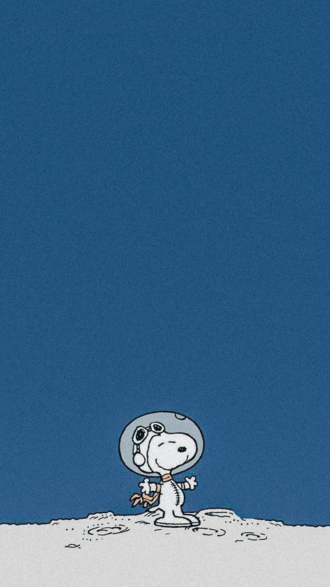 Snoopy Space, Astronaut Snoopy, Snoopy Aesthetic, Charlie Brown Wallpaper, Wallpapers 4k Hd, Moon Astronaut, Iphone Backgrounds, Tiny Spaces, Wallpaper Space