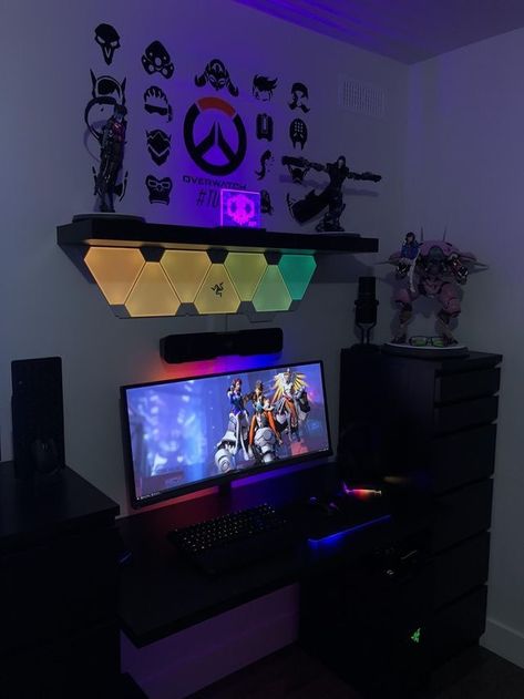 @SheSoBoujiee 🦋🍭💕🥵 Video Game Room Ideas, Gaming Battlestation, Game Room Setup, Game Room Ideas, Pc Games Setup, Simple Computer Desk, Game Setup, Best Gaming Setup, Setup Gaming