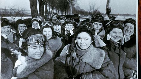 Wwii Women, Female Pilots, Night Witches, Wwii Photos, Female Pilot, Red Army, Historical Events, World History, Pilots