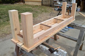 Rustic Outdoor Benches, Outdoor Bench Plans, Wood Bench Plans, Furniture Workshop, Diy Bank, Flat Plan, Wood Bench Outdoor, Diy Wood Bench, Diy Bench Outdoor