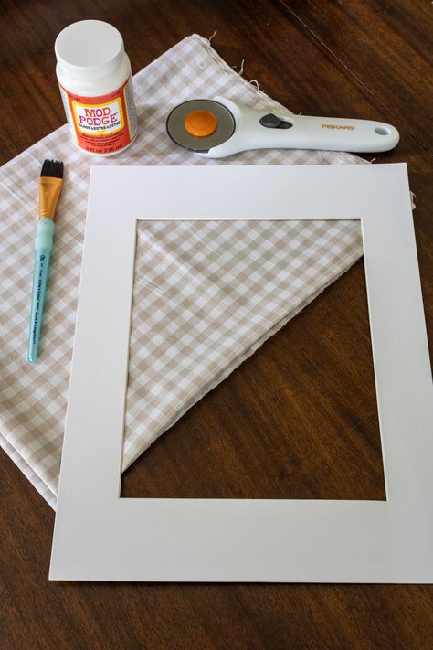 Diy Fabric Frame, Fabric In Frame, Diy Picture Matting, Diy Matted Frame, Framing Wallpaper As Art, Fabric Picture Frames, Free Botanical Prints, Puzzle Decor, Simple Decorating