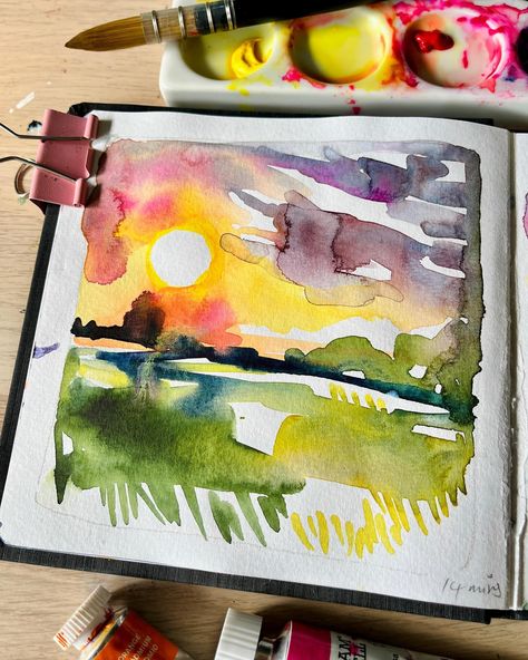 ONLY 4 PLACES LEFT 🌅 Join me for a in person workshop - this will be a fun-filled session where we’ll explore loose landscapes and stunning sunsets using watercolour, colour pencil and collage. 💫Learn techniques to loosen up and broaden your strokes for more expressive results. 🧡Unlock the basics of color theory and master the balance of water to pigment ratio for vibrant outcomes. 👌Understand drying times to enhance contrast and create landscapes with depth and dimension. ✂️Explore the use... Watercolours Landscape, Watercolor Sketchbook, Mixed Media Painting, Color Theory, Abstract Watercolor, Watercolor Landscape, Art Sketchbook, Watercolour Painting, Painting Tutorial