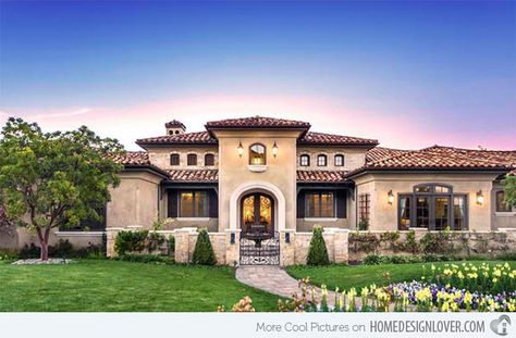 15 Sophisticated and Classy Mediterranean House Designs | Home Design Lover Mediterranean House Designs, Modern Tuscan, Modern Mansions, Case In Pietra, Mediterranean Exterior, Tuscan Style Homes, Entry Design, Casa Country, Tuscan Design