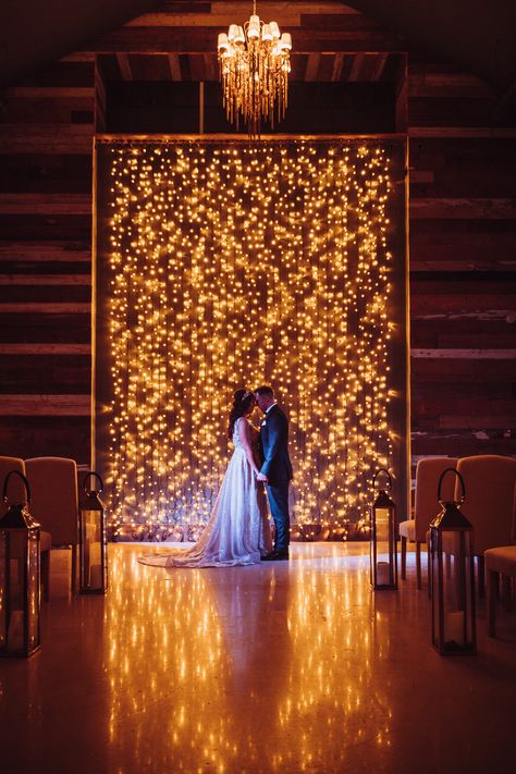 Backdrop Lighting Ideas, Theatre Wedding Ceremony, Wedding Tent Lighting, Theatre Wedding, Gala Ideas, Lights Wedding Decor, Wedding Portrait Poses, Dubai Wedding, Wedding Planning Decor