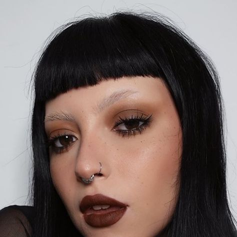 Corporate Goth Makeup, Work Makeup, Alternative Makeup, Dope Makeup, Edgy Makeup, Makeup Eye Looks, Goth Makeup, Dark Makeup, Creative Makeup Looks