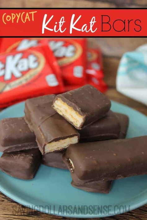 Copycat Kit Kat Bars Recipe - Saving Dollars & Sense Kit Kat Dessert, Kitkat Bars, Homemade Candy Bars, Candy Bar Recipe, Kit Kat Bars, Copykat Recipes, Copycat Restaurant Recipes, Vanilla Wafers, Bars Recipe