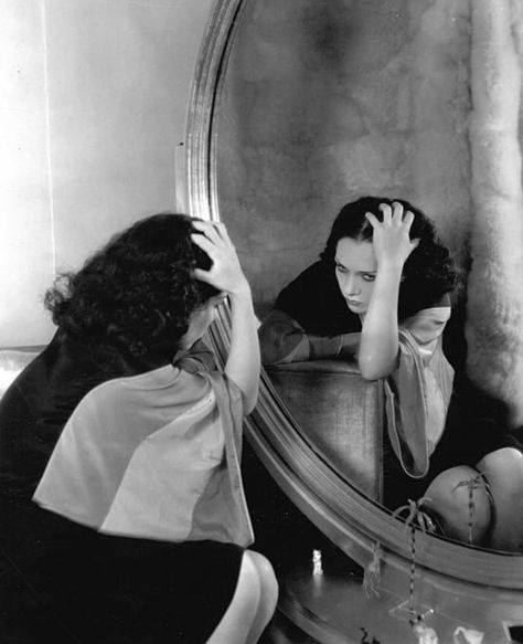 Reflection Drawing, Lupe Velez, Mirror Drawings, Reflection Pictures, Mirror Photography, Mirror Reflection, Mirror Painting, Mirror Photo, Woman Looking