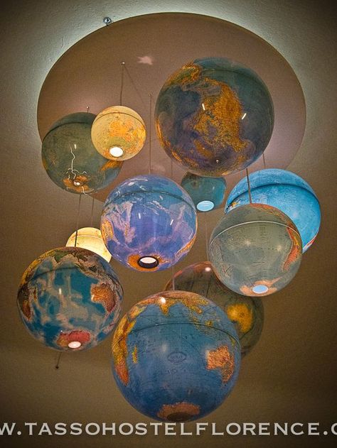 Diy Pendant Light, Diy Lampe, Deco Originale, Upcycled Home Decor, Globe Chandelier, The Ceiling, Globe Lights, Dream Decor, Dream House Decor