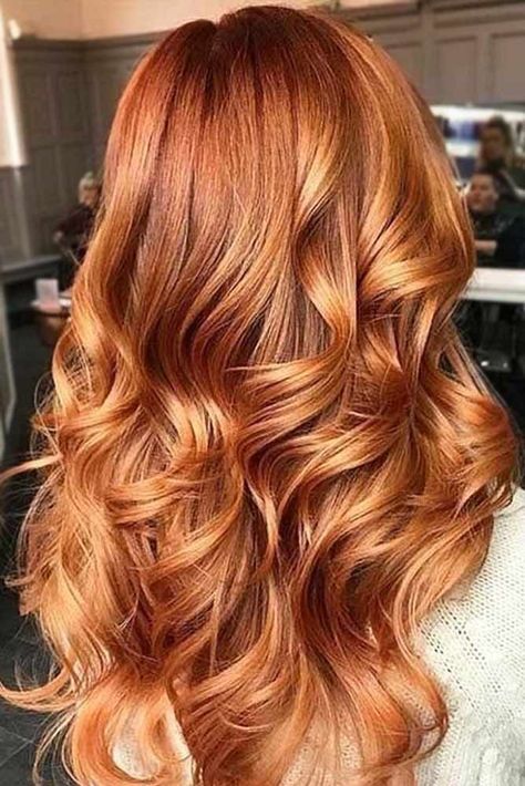 Golden Copper Hair Tones #redhair #wavyhair ❤️ A dark, light, ombre or balayage copper hair ideas for brunette, brown, red or golden color hair of medium or short length. Find your shade and try it. ❤️ See more: https://lovehairstyles.com/copper-hair-color-shades/ #lovehairstyles #hair #hairstyles #haircuts Golden Copper Hair, Red Balayage Hair, Rambut Brunette, Copper Red Hair, Hair Shadow, Human Hair Wigs Blonde, Ginger Hair Color, Copper Hair Color, Long Hair Color