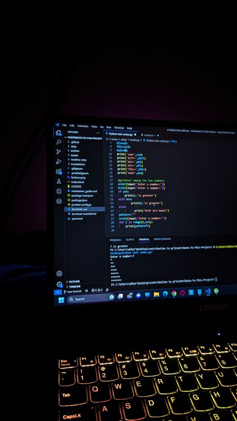 Computer Science Study Aesthetic, Studying Engineering Aesthetic, Code Aesthetic Computer, Python Programming Aesthetic, Programmer Motivation, Computer Programming Aesthetic, Computer Science Girl, Game Developer Aesthetic, Data Science Aesthetic