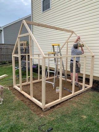 Diy Small Greenhouse, Plant Shed, Simple Greenhouse, Greenhouse Frame, Diy Greenhouse Plans, Garden Magic, Build A Greenhouse, Garden Planter Boxes, Wooden Greenhouses