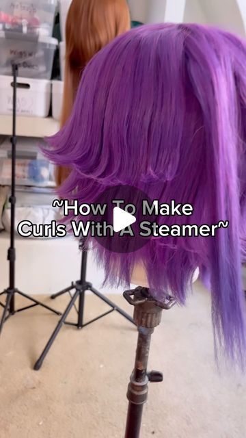 Wig Storage Ideas, How To Style Wigs, Wigs Storage Ideas, Flip Curls, Cosplay Wig Tutorial, Wigs Cosplay, Cosplay Tutorial, Costume Wigs, Crimping