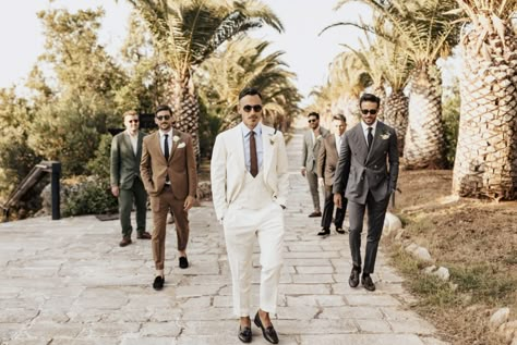 Italian Groomsmen Attire, Vintage Wedding Groomsmen, Groomsman Mismatched Suits, Groomsmen Attire Italy, Mismatched Suits Wedding, Mismatch Groomsmen Suits, Mixed Groomsmen Suits, Mix Match Groomsmen, Mix Match Groomsmen Suits