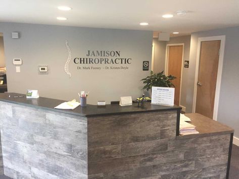 Chiropractic Front Desk, Chiropractic Office Waiting Room, Chiropractic Clinic Design, Modern Chiropractic Office Design, Chiropractor Office Design, Chiro Office, Chiropractic Office Design, Front Desk Design, Waiting Room Design