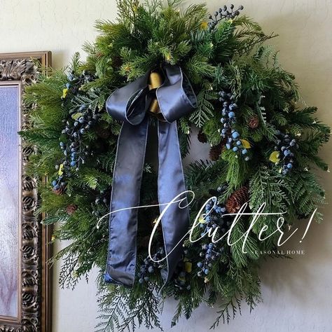 Navy Blue Christmas Wreath, Blue And Green Christmas Decor, Navy Christmas Decor, Large Christmas Wreaths, Wreaths Blue, French Farmhouse Christmas, Greenery Wreaths, Farmhouse Christmas Wreath, Wreath Greenery