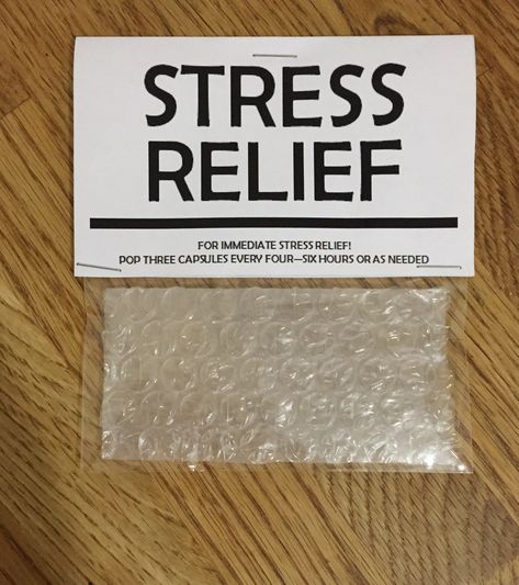 Stress. Relief. Joke Present. Christmas. Birthday. Secret Santa. Bubble Wrap. Cellophane Bag. Pop Three Capsules Every 4-6 Hours! Meme Gifts Ideas, Funny Survival Kit Ideas Hilarious, Secret Santa Gifts Funny, Joke Birthday Gifts, Joke Presents Ideas, Joke Gifts For Christmas, Secret Santa Pranks, Good Secret Santa Gifts, Fun Secret Santa Ideas