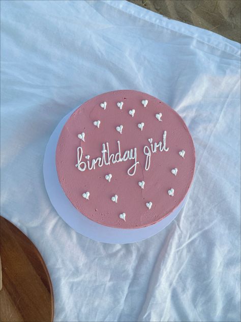 Cake Designs For 14th Birthday Girl, Birthday Cake Ideas For Adults Women Simple, Simple White Cake Decoration, Birthday Cakes For Women Unique, Y2k Birthday Cake, 27 Birthday Cake, Birthday Cake Ideas For Adults Women, Simple Birthday Cake Designs, Happy Birthday Honey