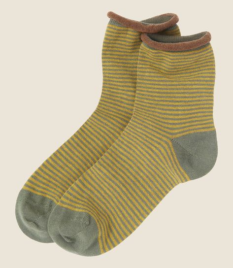 Socks Aesthetic, Stripe Socks, Simple Clothing, Fire Fits, Striped Socks, Knitting Inspiration, Sock Shoes, For The Home, Simple Outfits