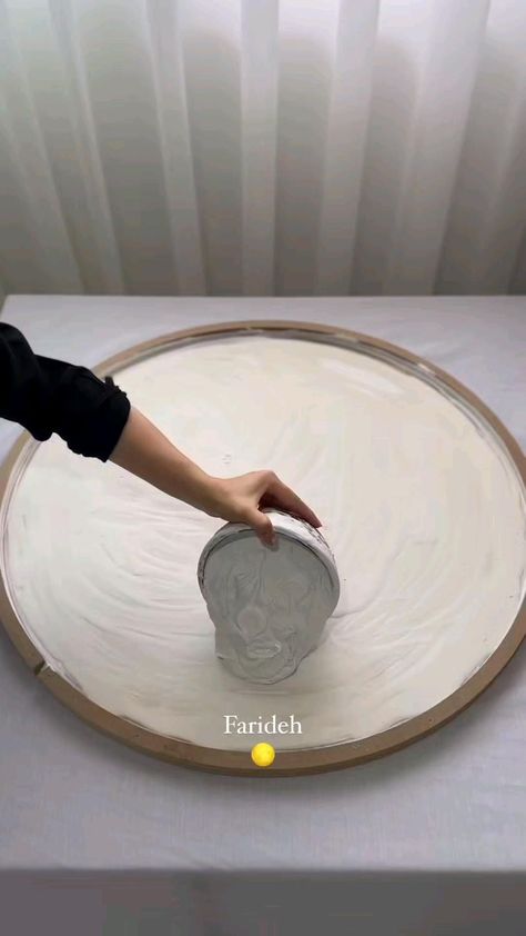 Diy Plaster Decor, Cool Sculpture Ideas, Plaster Art Ideas, Moon Table Decor, Plaster Table, 3d Moon, Diy Plaster, Diy Abstract Canvas Art, Plaster Wall Art