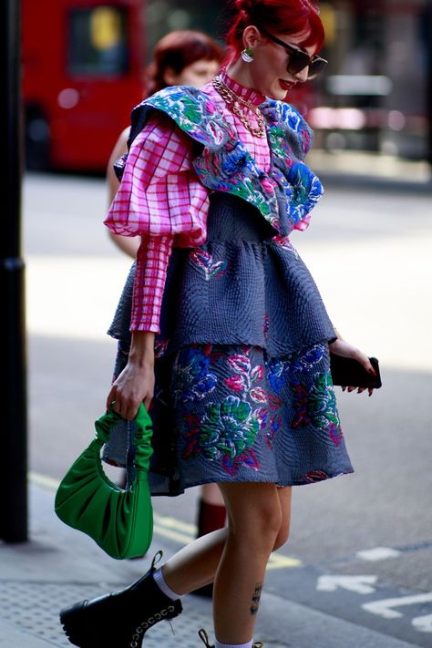 Maximalist Fashion, Eclectic Fashion, In A World, A World, Fashion Week, Street Style, Green, Hair, Black