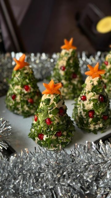 Salad Christmas, Natural Yogurt, Breakfast Brunch Recipes, The Chicken, Boiled Eggs, Christmas Joy, Chicken Salad, Grilled Chicken, Brunch Recipes