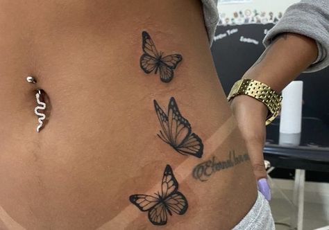 Dimension Tattoo, Tattoo Black Women, Stomach Tattoos Women, Belly Tattoos, Cute Hand Tattoos, Pretty Hand Tattoos, Butterfly Tattoos For Women, Petite Tattoos, Tattoos For Black Skin