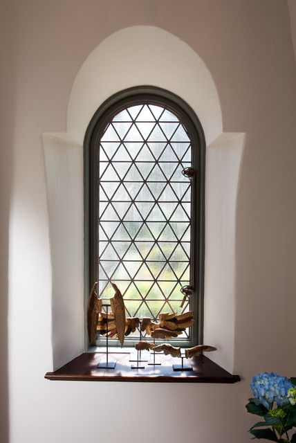 19 Unusual & Fancy Windows Shape Designs - ArchitectureArtDesigns.com Foyer Stairs, Kids Bedroom Remodel, Window Nook, Small Bedroom Remodel, Window Bars, Leaded Glass Windows, Window Grill Design, Window Grill, Mediterranean Decor