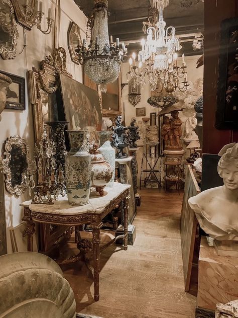 Vintage Paris Apartment, Paris Vintage Market, Antiquities Aesthetic, Paris Antique Market, Paris Flea Market Aesthetic, Antique Shop Aesthetic, Paris Night Aesthetic, Flea Market Aesthetic, Antiques Aesthetic