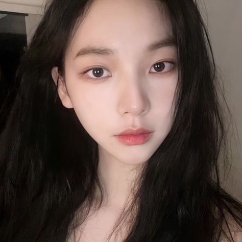 karina aespa lq icon selca cute low quality no make up bare face pretty Karina Aespa No Make Up, Karina Bare Face, Karina Face, Karina Cute, Bare Face, Karina Aespa, Low Quality, I Love Girls, Girl Icons