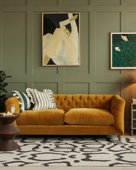 Our vibrant and oh-so-cozy velvet sofas are here to bring a touch of the outdoor sunshine into your living room - It's like having a front-row seat to a botanical garden right in your own space! How are you brightening up your interior space this Spring/Summer? Shop our Made to Order sofas #fundecor #dopaminedecor #colourfulhomes #colourfulhome #colourfulhomevibe #springdecor #livingroominspiration #livingroomgoals #livingroomstyle #happyhomes #myhomevibe Sofa Outlet, Friends Eating, Scandi Furniture, Dream Sofa, Velvet Sofas, Vintage Leather Sofa, Sofa 3 Seater, Oak Stool, Dream Sofas