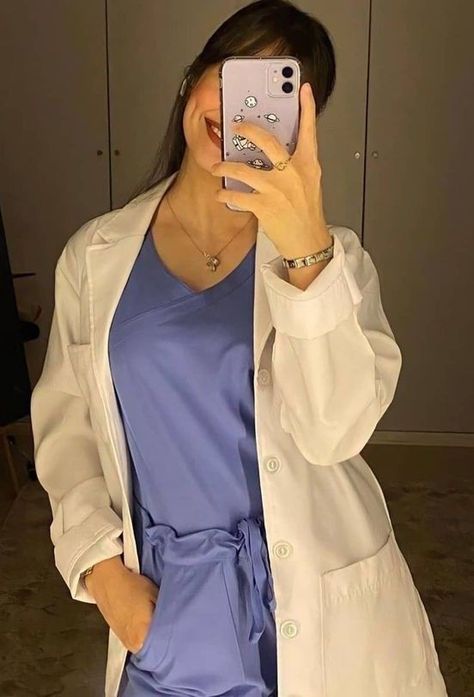 Books Wattpad, Lab Coat, Lab, Wattpad, Mirror, Books, White