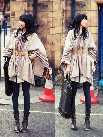 layers Belt Ideas, Belt Outfit, Fall 2015 Style, Layered Fashion, Poncho Cape, Perfect World, Winter Looks, Fall Winter Outfits, Scarf Styles