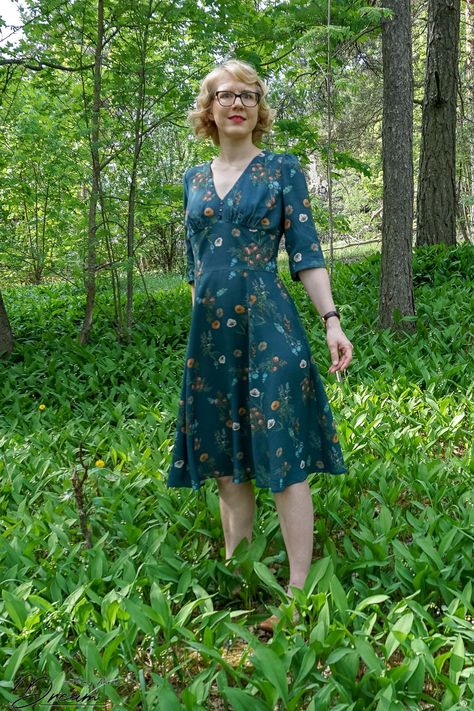 1940s-tea-dress-by-sew-over-it Tshirt Dress Pattern, Dress Patterns Uk, Tea Dress Pattern, 1940s Tea Dress, Vintage Capsule Wardrobe, 1940s Dress Pattern, 1940 Dress, Sew Over It, Dress Patterns Free