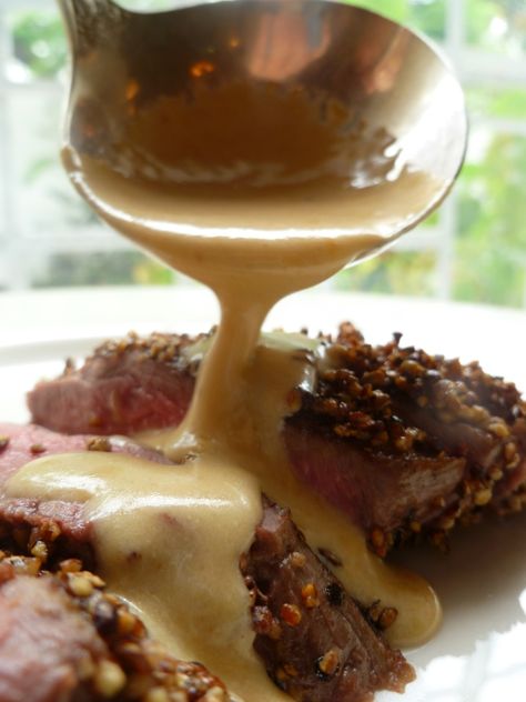 Brandy Sauce Recipe, Steak Cream Sauce, Pepper Sauce For Steak, Beef In Black Bean Sauce, Pork Medallion Recipes, Brandy Cream Sauce, Brandy Sauce, Sauce Au Poivre, Pepper Sauce Recipe