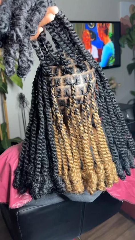 Invisible Faux Locs, Fall Hairstyles Braids, Invisible Locs On Locs, Color Invisible Locs, Hairstyles For Cruise, Invisible Locks Hairstyle, Invisible Locs With Curls, Short Invisible Locs, Hairstyles 2023 Short Hair