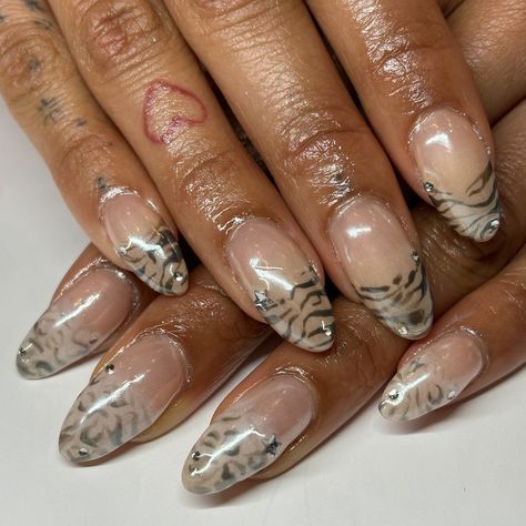 getting your cats fur print on your nails is sooo it 💅🏾🐈🐈‍⬛ #nailart #westlondonnails #westlondonnailtech Design On Two Nails, Cool Fall Nail Designs, Funky Colorful Nails, Nails December Winter, Cowhide Nails, Cute Nails 2024, Short Cool Nails, Y2k Winter Nails, Snow Leopard Nails