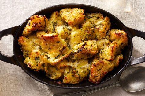 A classic white bread dressing of shallots sauteed in butter, turkey or chicken broth, beaten egg, marjoram or thyme, favorite fresh chopped herbs (parsley, tarragon, chives, basil, cilantro, mint, dill, or celery leaves), & about 2½ cups torn up dried white (or whole-wheat) bread. More butter is dotted on top before baking. Makes 3-4 cups, two generous servings. Stuffing For Two, Herby Bread, Butter Stuffing, Classic Stuffing Recipe, Egg Roll Filling, Thanksgiving Stuffing Recipes, Thanksgiving Stuffing, Egg Roll Recipes, Gratin Dish