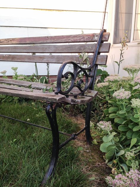 Bench Restoration, Yard Benches, Cast Iron Garden Bench, Wrought Iron Bench, Cast Iron Bench, Entry Area, Metal Garden Gates, Old Benches, Park Benches