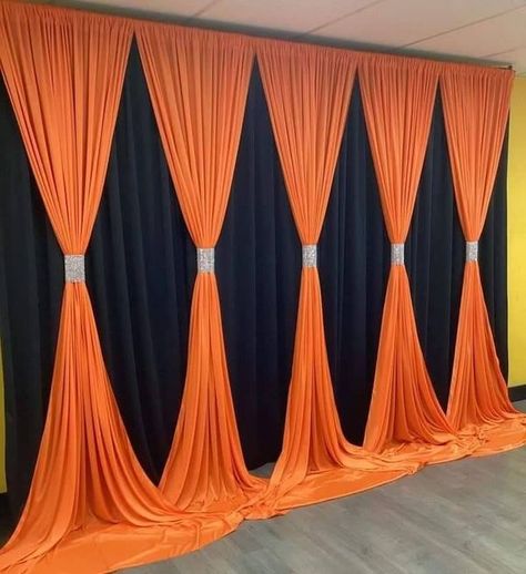 Wedding Draping Backdrop, Curtain Backdrop Wedding, Curtain Dimensions, Wedding Decorations Diy Centerpiece, Chaturthi Decoration, Event Backdrops, Ganesh Chaturthi Decoration, Classic Curtains, Attractive Wallpapers