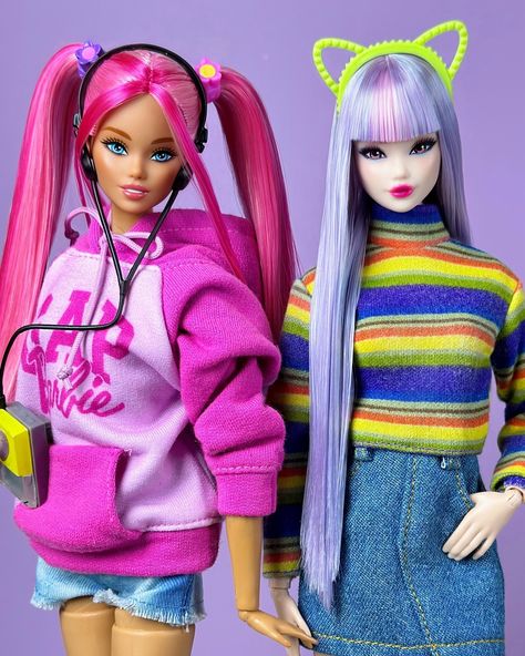 Odellia & odellina (@odellia_odellina) • Fotky a videa na Instagramu Odile Barbie, Barbie Stuff, Asthetic Barbie Doll, Eden Starling Barbie, Fairytopia Barbie Dolls, Pink Hair Barbie Doll, Mermaid Toys, Mermaid Barbie, Barbies Pics