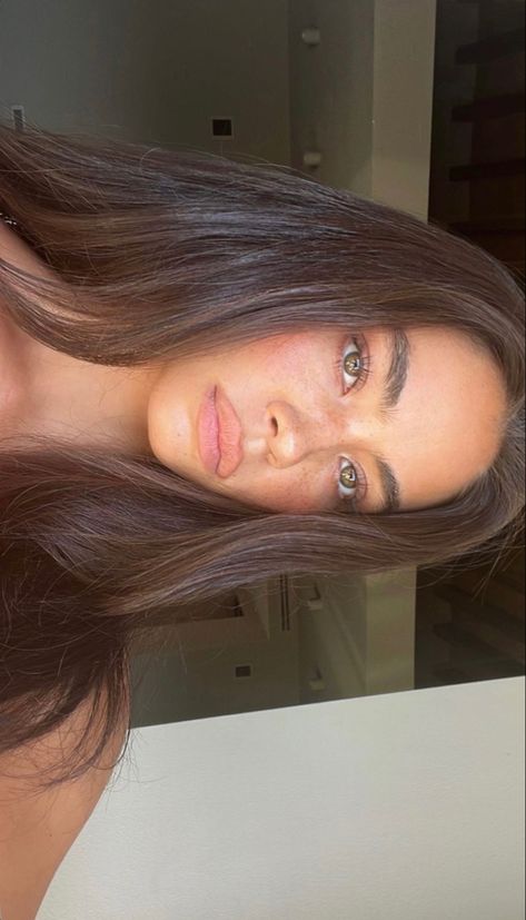 Aesthetic Natural Makeup, Aesthetic Natural, Clean Girl Aesthetic, Vanilla Girl, Haircut And Color, Brunette Girl, Clean Girl, Girls Makeup, Pretty Makeup