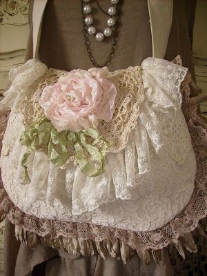 Daphne Nicole - Lynda Cade Shabby Chic Lamp Shades Diy, Art Purse, Shabby Chic Bags, Lace Purse, Chic Purses, Lace Bag, Stil Boho, Shabby Chic Crafts, Diy Purse