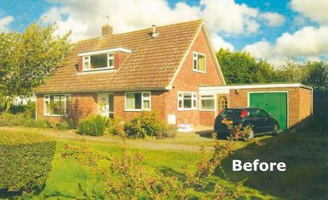 A 1970s bungalow has been transformed in to a modern, open plan home with a contemporary remodel and extension Dormer Renovation, Bungalow Extension Plans, American Style House Interiors, Dorma Bungalow, 70s Bungalow, 1970s Bungalow, House Frontage, Bungalow Extension, Renovated Bungalow