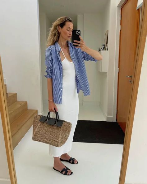 Chanel Preppy, Black Sandals Outfit, Shirt White Dress, White Maxi Dress Outfit, Blue Striped Shirt Outfit, Fashion Style Guide, Outfits With Striped Shirts, Outfit Aesthetics, Blue And White Striped Shirt