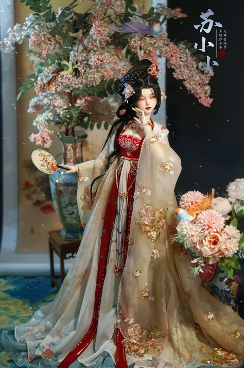 Su Xiaoxiao/AS 18th Anniversary Fem Sasuke, Porcelain Wallpaper, Beautiful Geisha, Chinese Princess Dress, Anime Blue Hair, 18th Anniversary, Ancient Dress, Chinese Princess, Chinese Dolls