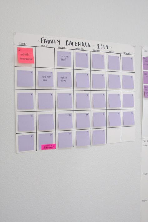 Organizing Calendar Planner, Wall Planner Organization, Calendar Filled Out, Wall Planner Ideas Diy, Post It Note Calendar, Diy Calander Ideas, How To Make Calendar, Diy Wall Planner, Diy Wall Calendar Ideas