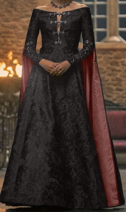 Medieval Dress Royal, Game Of Thrones Dresses, Game Of Thrones Dress, Game Of Thrones Outfits, Medieval Gown, Dresses Aesthetic, Fantasy Dresses, Royal Dresses, Royal Outfits