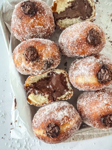 Chocolate Custard Brioche Donuts Brioche Donuts, Pastries Recipes, Homemade Donuts Recipe, Chocolate Custard, Homemade Donuts, Doughnut Recipe, Almond Flavor, Brioche Buns, Creamy Chocolate